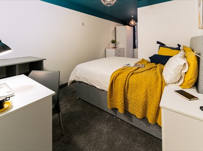 Room in a Shared House, Sharples Hall Street, OL4