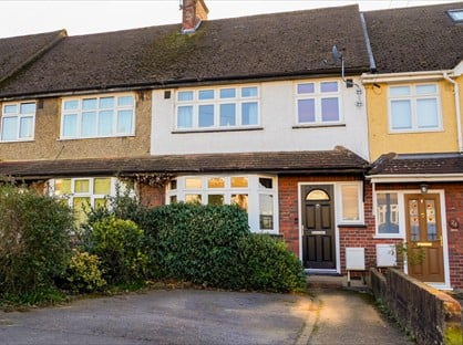 3 Bed Terraced House, Tartar Road, KT11