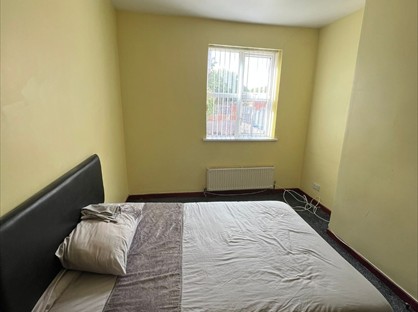 Room in a Shared House, Blowers Green Road, DY2