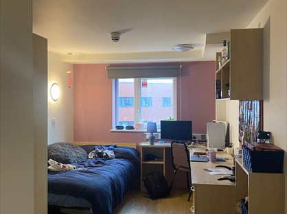 Room in a Shared Flat, Opal One, B5