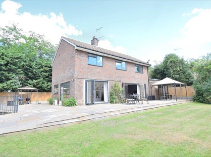 5 Bed Detached House, Glebelands, CM20
