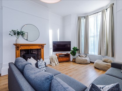 6 Bed Detached House, Smedley Lane, M8