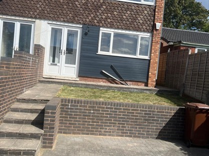 3 Bed End Terrace, Follyhouse Close, WS1