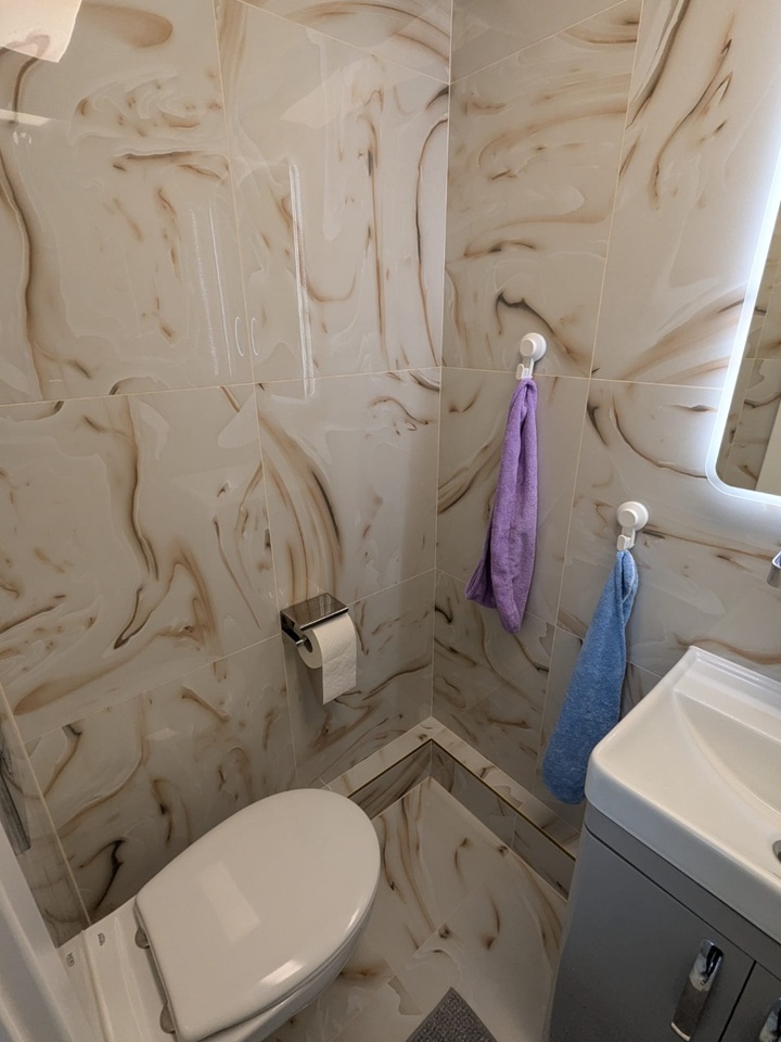 Studio Flat, Russell Court, WC1H, N1 7GU photo 4
