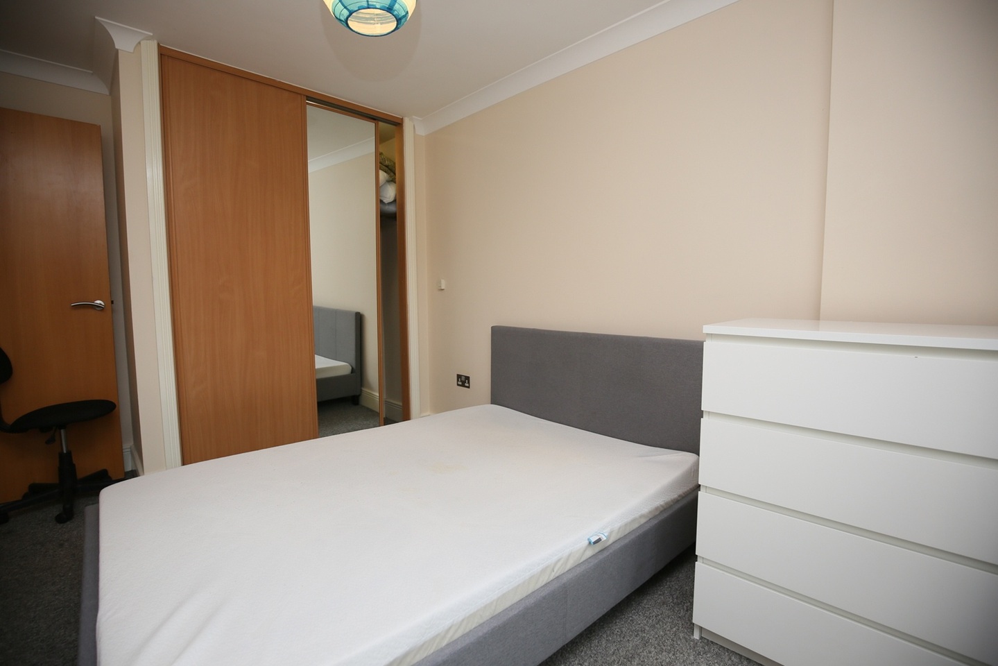 2 Bed Flat, Osbourne House, CV1 photo 5