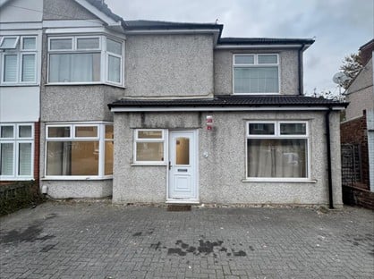 5 Bed Semi-Detached House, Manser Road, RM13