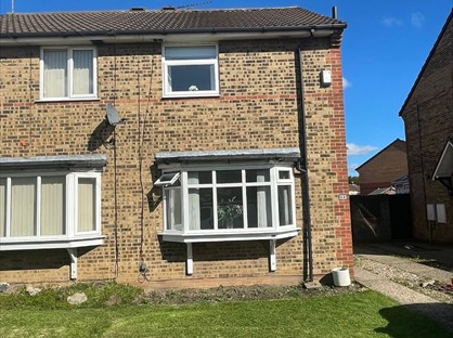 2 Bed Semi-Detached House, Ashendon Drive, HU8