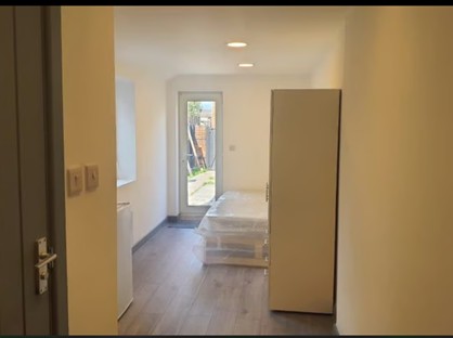 Room in a Shared Flat, Broad St, ME12