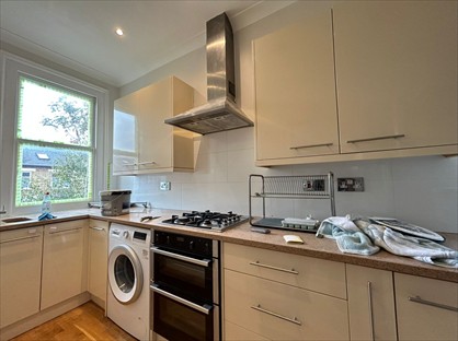 2 Bed Flat, Coldershaw Road, W13
