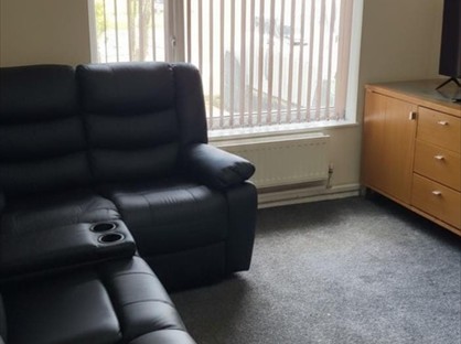 3 Bed Detached House, King George Crescent, WS4