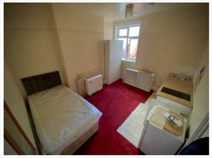 Room in a Shared House, Allen Road, WV6