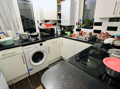 2 Bed Flat, Riverside Gardens, HA0
