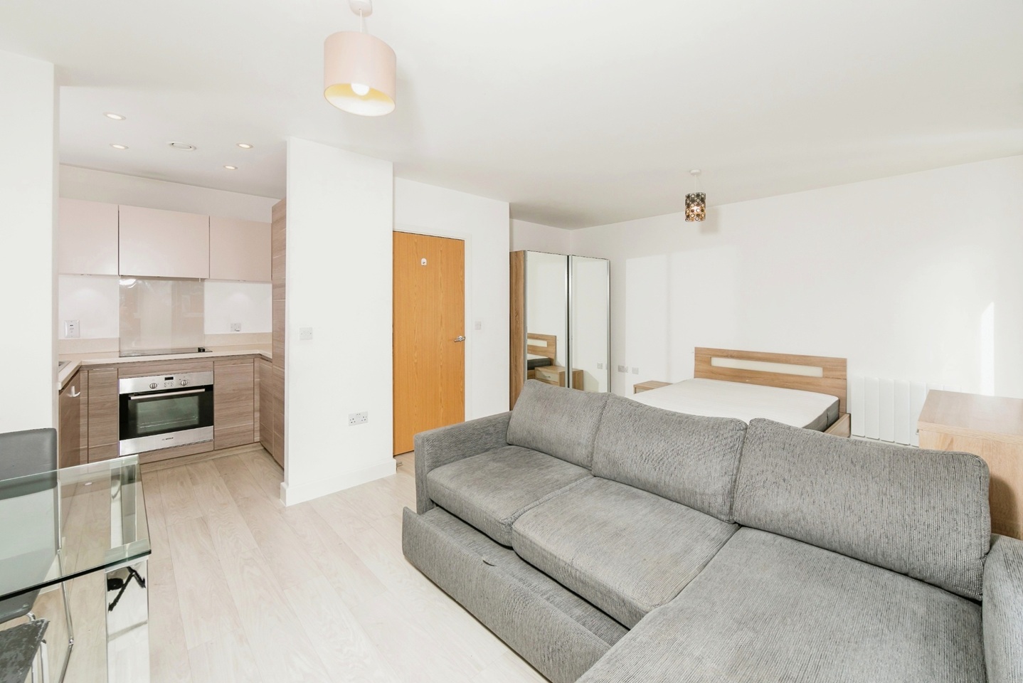 Studio Flat, Kennet House, RG1 photo 2