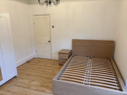 Room in a Shared Flat, Amesbury Avenue, SW2