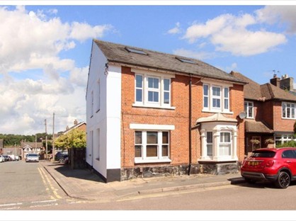 3 Bed Maisonette, Queen Street, HP23