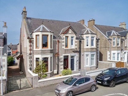 3 Bed Flat, Bowling Green Street, KY8