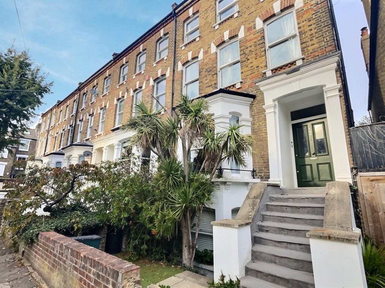 2 Bed Flat, Highwood Road, N19 photo 5