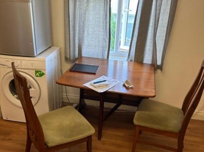 Studio Flat, Ballards Road, NW2