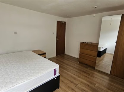 Room in a Shared House, Daniels Welch, MK6
