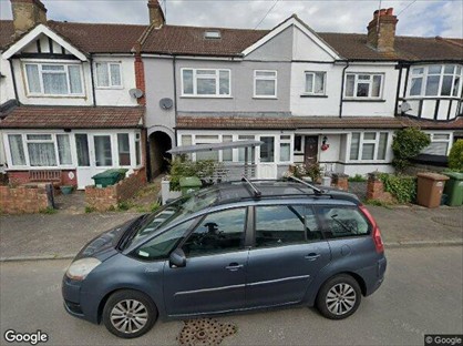 Room in a Shared House, Orchard Road, TW16