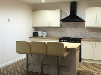 Room in a Shared House, Auckland Road, S64