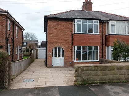 3 Bed Semi-Detached House, St Johns Drive, HG1