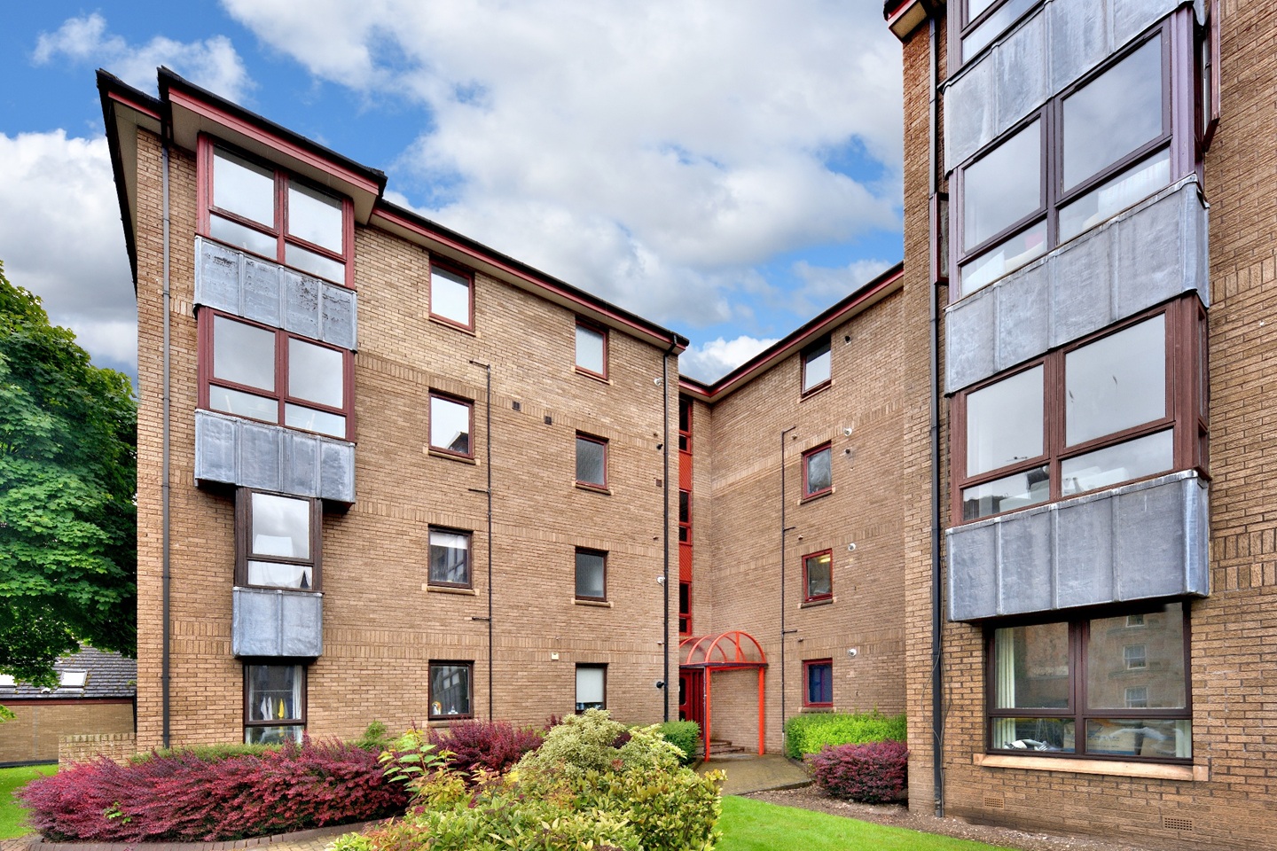 3 Bed Flat, Sienna Gardens, EH9 photo 2