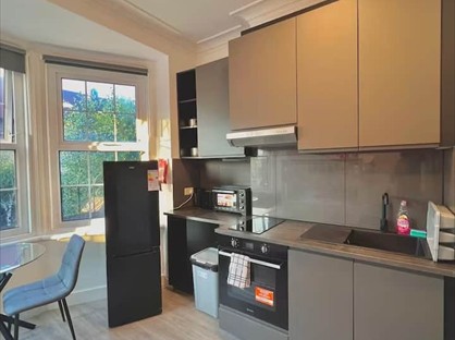 Studio Flat, Golder Greens Road, NW11