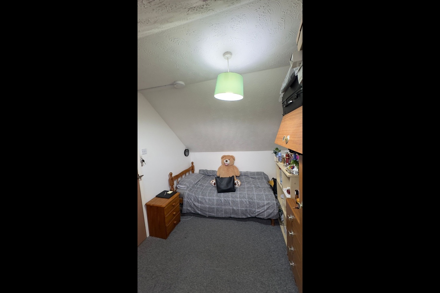 4 Bed Semi-Detached House, Pelham Court, CB4, N1 7GU