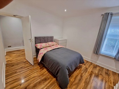 Room in a Shared Flat, Lower Addiscombe Road, CR0