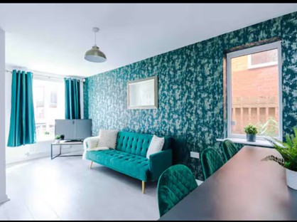 5 Bed Semi-Detached House, Kylemore Way, M11