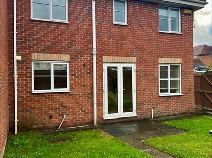 2 Bed Terraced House, Tarn Close, NG16