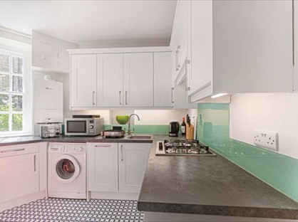 1 Bed Flat, Vale Court, SW3