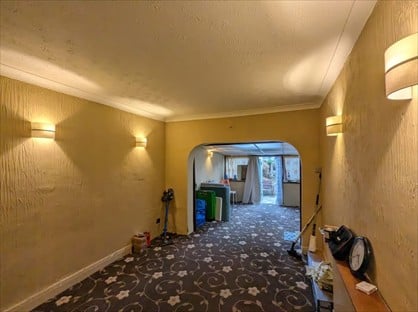 3 Bed Bungalow, Philip Road, RM13