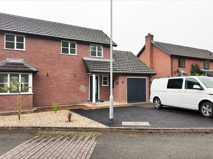 3 Bed Detached House, Plantation, LD8