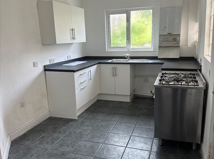 2 Bed Terraced House, Abadare, CF44
