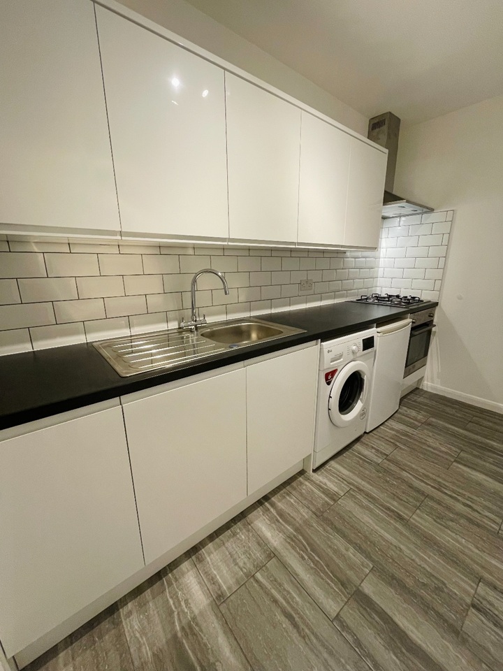 London 2 Bed Flat French Place E1 To Rent Now For 2 500 00 P m