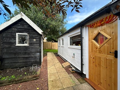 2 Bed Bungalow, Station Road, EX17