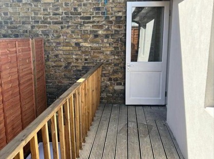 Room in a Shared Flat, Deptford High Street, SE8