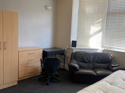 Room in a Shared House, Eden Drive, LS4