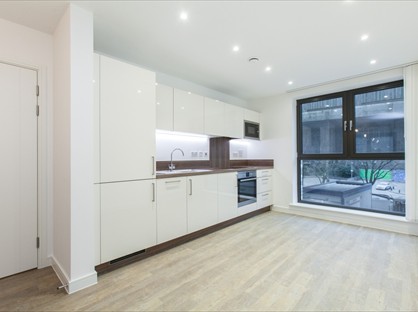 1 Bed Flat, Kingfisher Heights, E16