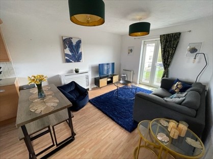 2 Bed Flat, Hampton Centre, PE7