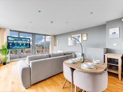 2 Bed Flat, Castle Quay, MK40