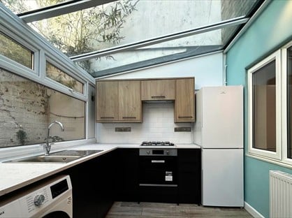 2 Bed Terraced House, Gloucester Street, BS8