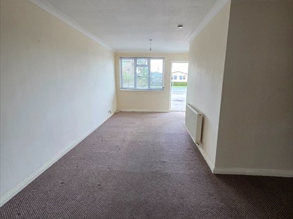 1 Bed Flat, White Lodge Court, TN36
