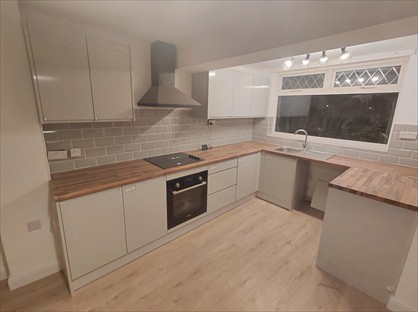 3 Bed Terraced House, Silver Walk, CV10