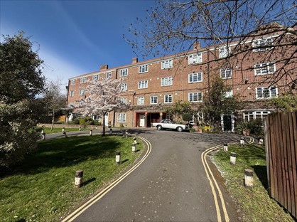 2 Bed Flat, Melford Court, SE22