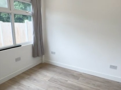 Studio Flat, Mink Court, IG6