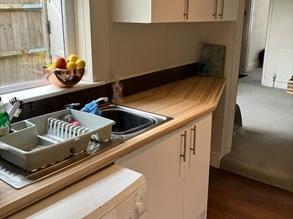 3 Bed Semi-Detached House, Mangles Road, GU1