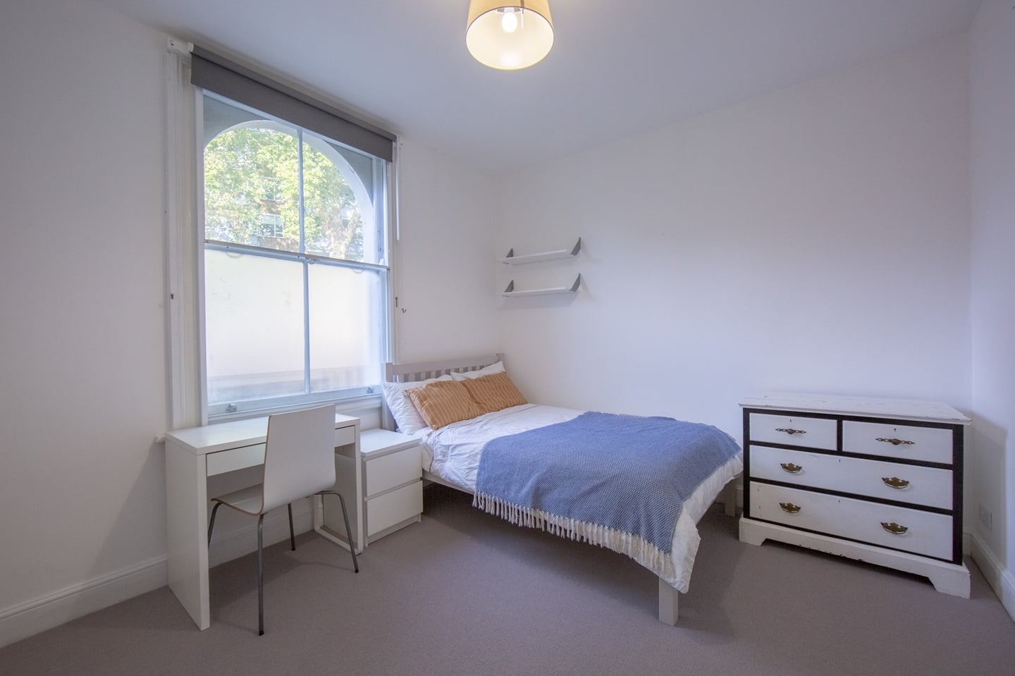 3 Bed Flat, St. Pancras Way, NW1 photo 4